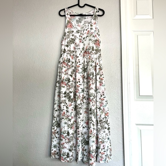 Frye Dresses & Skirts - NWOT Frye White and Green Patterned Fabric With pockets